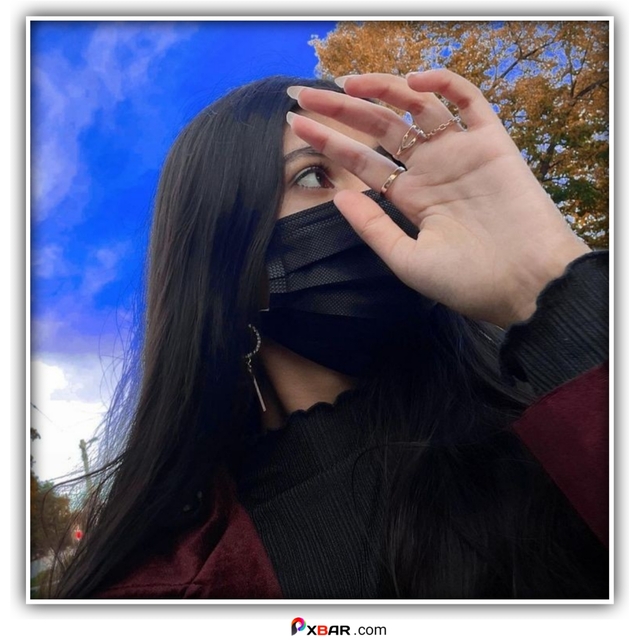 Cute Girl Pic With Mask