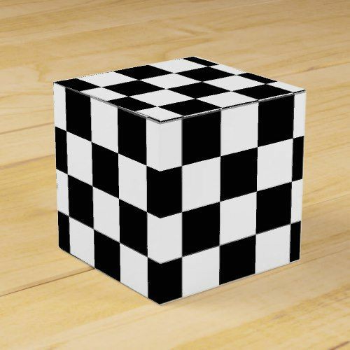 Images Of Black And White Checkerboard In Triangle Form